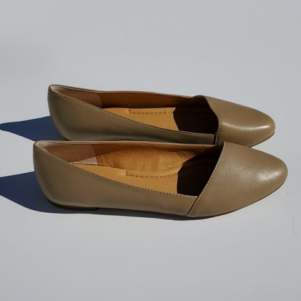 Lucky Brand Almond Toe Flats Pointy 6.5